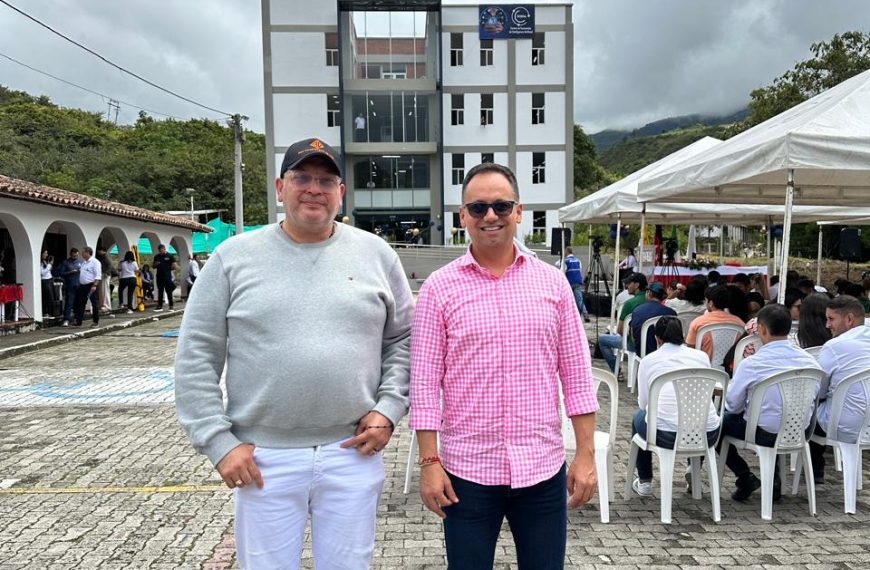 La UPC Aguachica continúa aunando esfuerzos en la gestión de la señalización vertical y horizontal para mejorar el acceso a la seccional